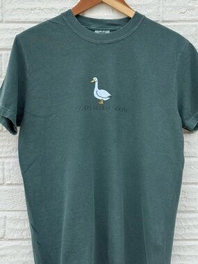 Comfort Colors Forest Green Short Sleeve Tee with White Goose Graphic